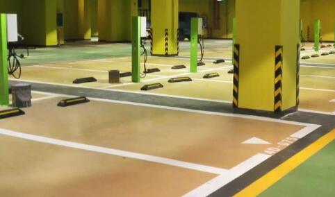 廠區側方位停車位與市政車位劃線要求及規范的不同？